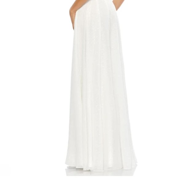 MAC DUGGAL RUFFLES ONE SHOULDER ROSETTE applique A-LINE WHITE GOWN sz 4 - Picture 5 of 5